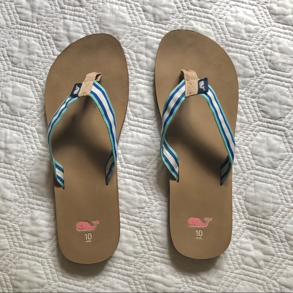 vineyard vines flip flops